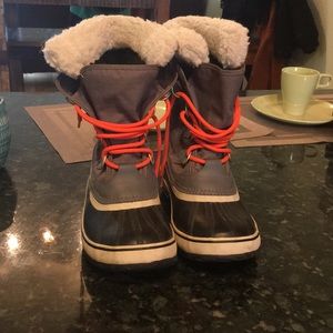 Sorel Boots-lightly worn